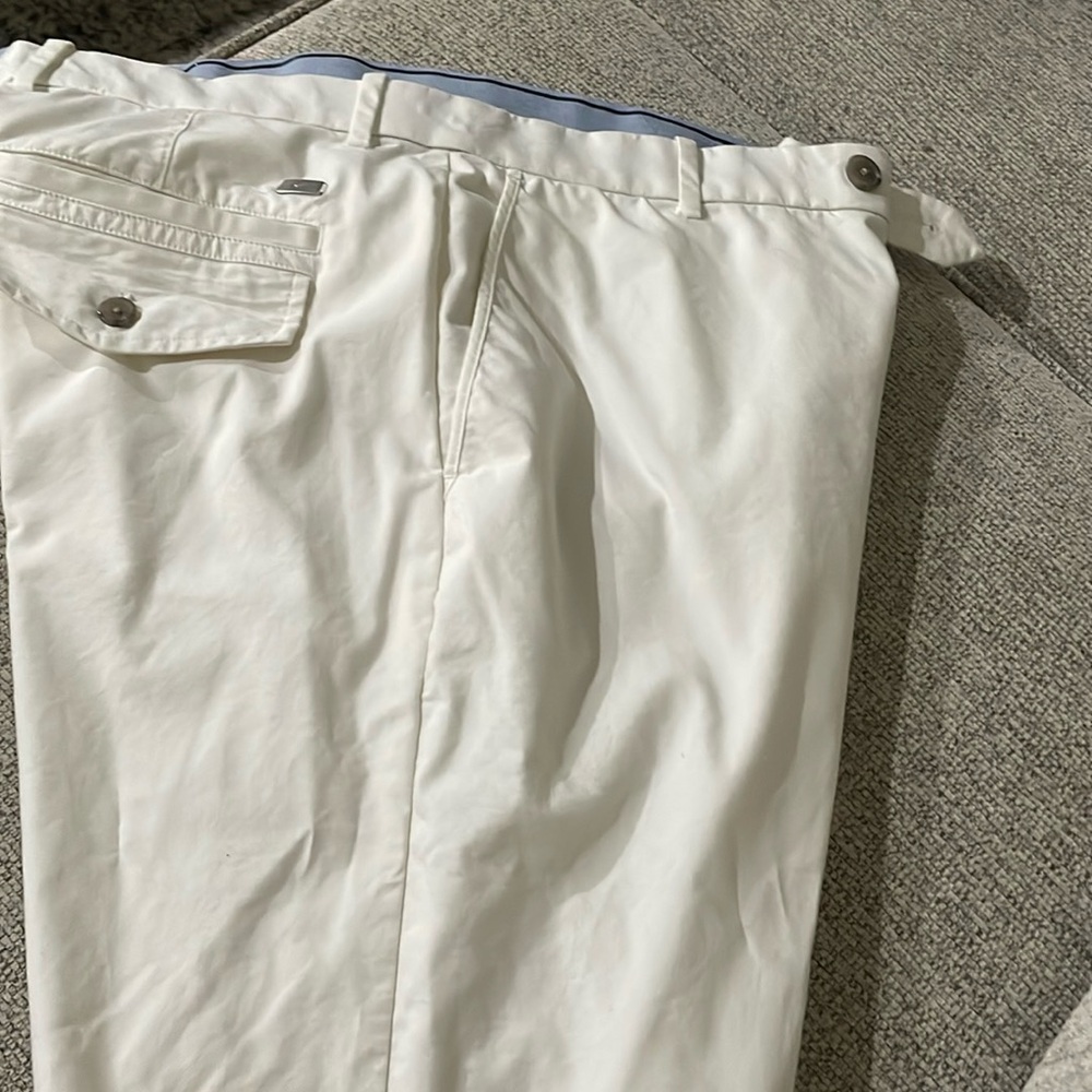 Men’s Nike Dri Fit golf pants, Size 36x32, white